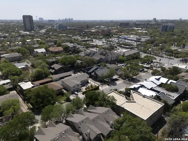 145 Elizabeth Alamo Heights, TX 78209