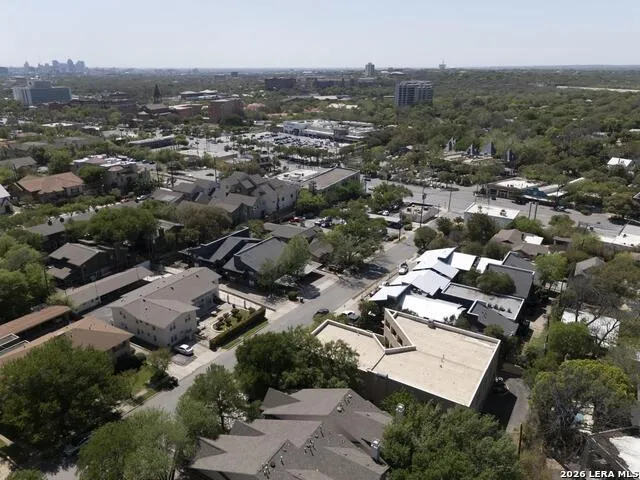 145 Elizabeth Alamo Heights, TX 78209