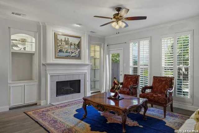 145 Elizabeth Alamo Heights, TX 78209