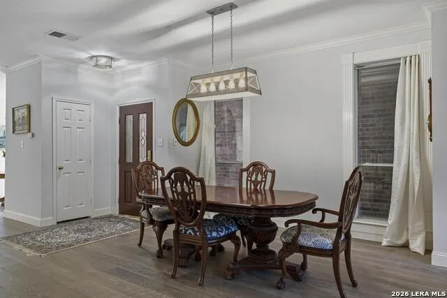 145 Elizabeth Alamo Heights, TX 78209