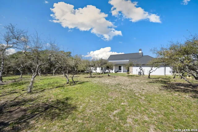 979 Belle Oaks Bulverde, TX 78163