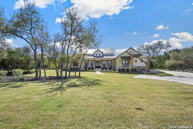 979 Belle Oaks Bulverde, TX 78163