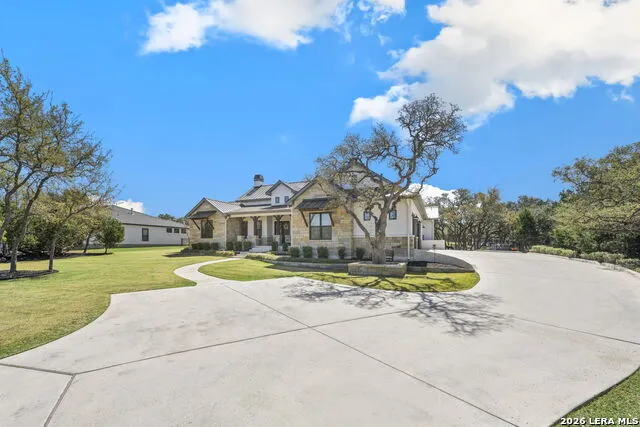 979 Belle Oaks Bulverde, TX 78163