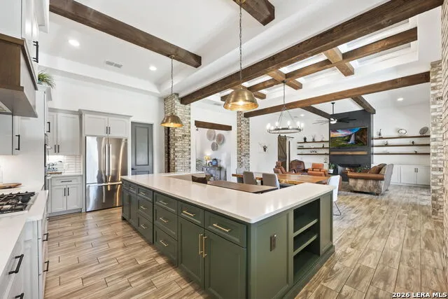 979 Belle Oaks Bulverde, TX 78163