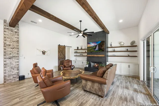 979 Belle Oaks Bulverde, TX 78163