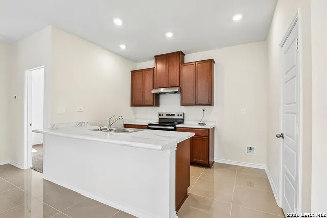 4125 WOODSIDE DR Seguin, TX 78155