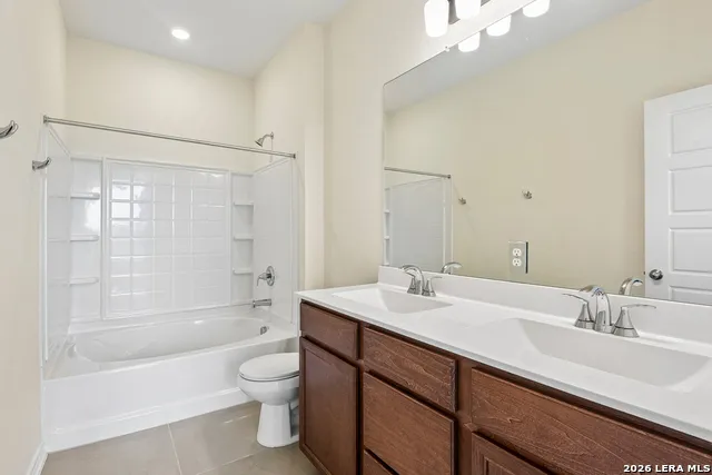 4125 WOODSIDE DR Seguin, TX 78155