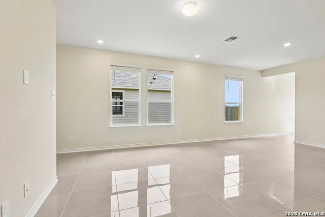 4125 WOODSIDE DR Seguin, TX 78155