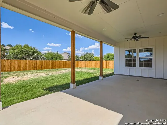 8501 UTOPIA BLVD Selma, TX 78154