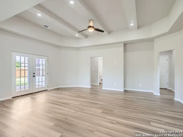8501 UTOPIA BLVD Selma, TX 78154