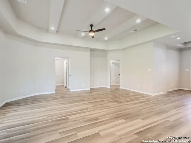 8501 UTOPIA BLVD Selma, TX 78154