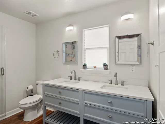 505 Avenue E Poteet, TX 78065