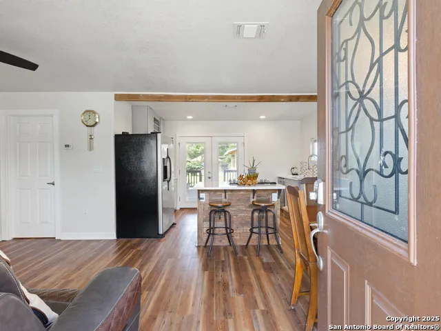 505 Avenue E Poteet, TX 78065