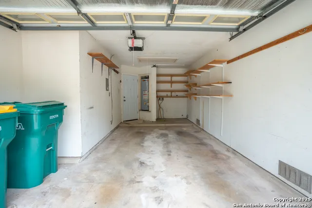 7813 Forest Briar Live Oak, TX 78233