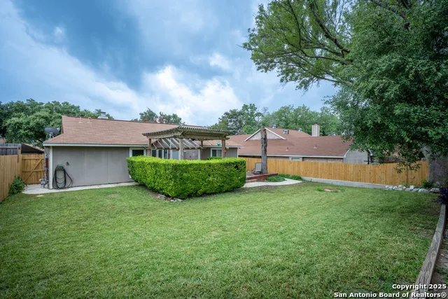 7813 Forest Briar Live Oak, TX 78233