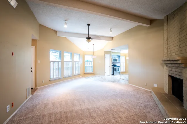 7813 Forest Briar Live Oak, TX 78233