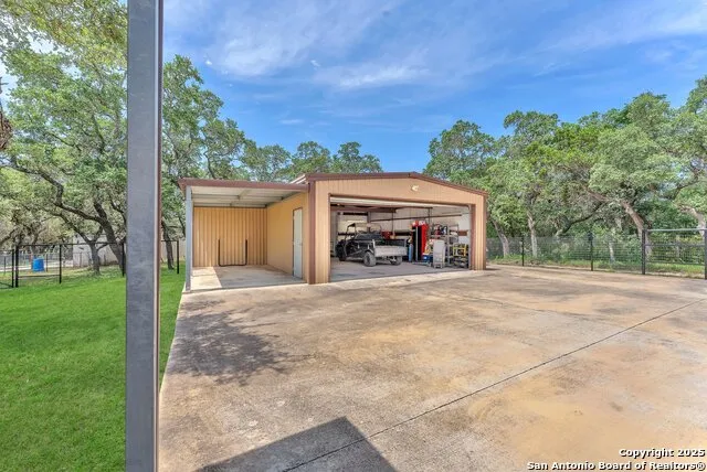 11650 Sunset Ranch Helotes, TX 78023