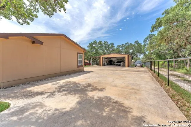 11650 Sunset Ranch Helotes, TX 78023
