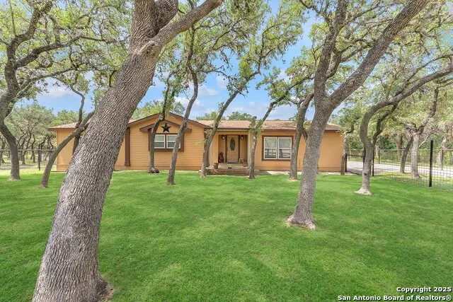 11650 Sunset Ranch Helotes, TX 78023