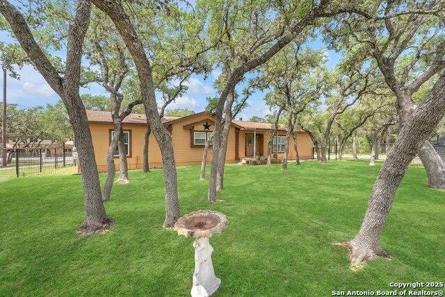 11650 Sunset Ranch Helotes, TX 78023