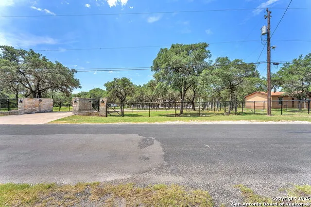 11650 Sunset Ranch Helotes, TX 78023