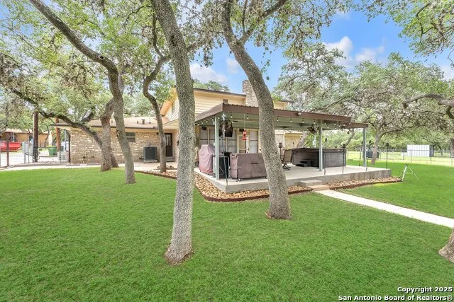 11650 Sunset Ranch Helotes, TX 78023