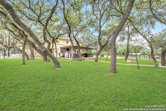 11650 Sunset Ranch Helotes, TX 78023