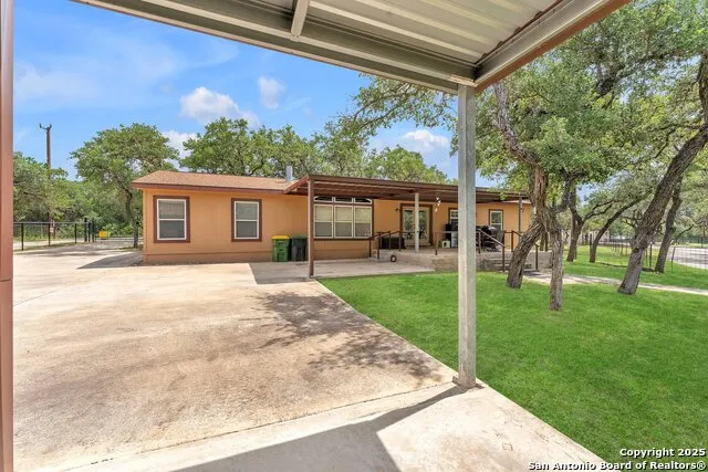 11650 Sunset Ranch Helotes, TX 78023