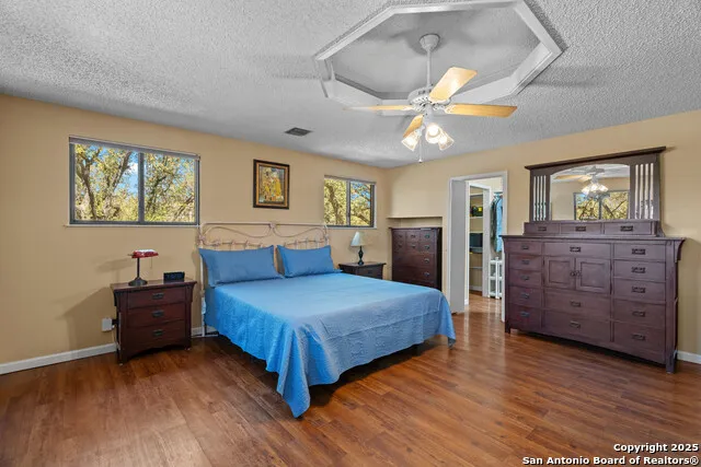 102 Zornia Castle Hills, TX 78213