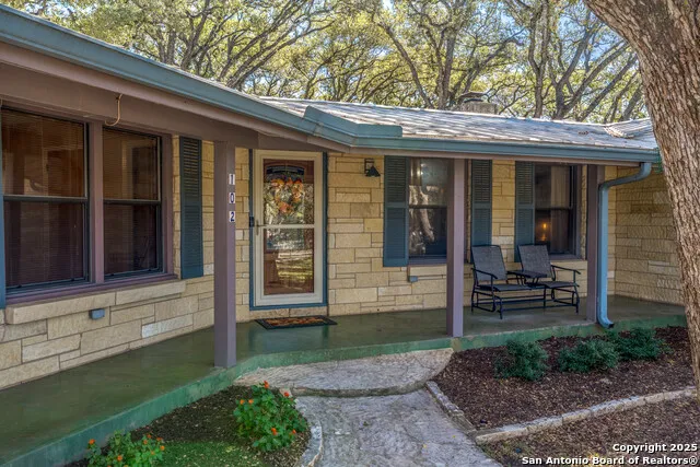 102 Zornia Castle Hills, TX 78213