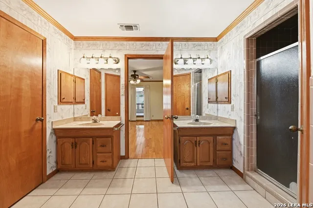 901 Gentilz Castroville, TX 78009