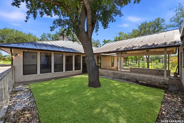 901 Gentilz Castroville, TX 78009