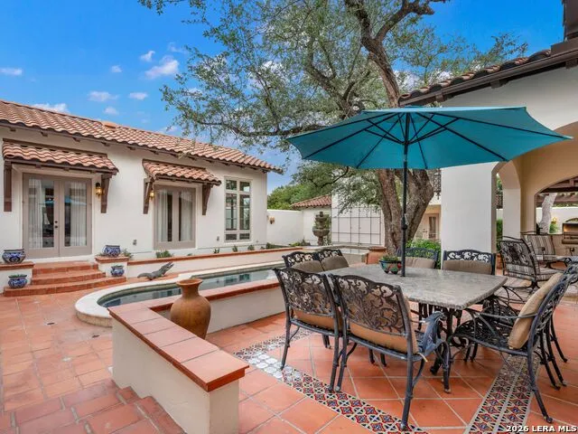 222 Farne Castle Shavano Park, TX 78249