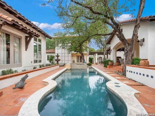 222 Farne Castle Shavano Park, TX 78249