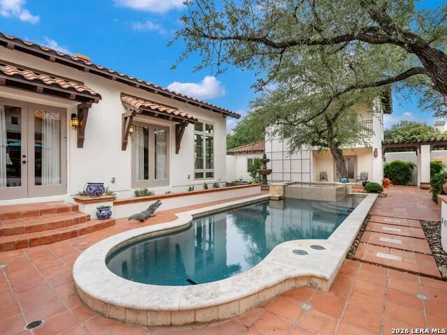 222 Farne Castle Shavano Park, TX 78249