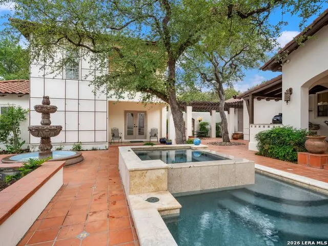 222 Farne Castle Shavano Park, TX 78249