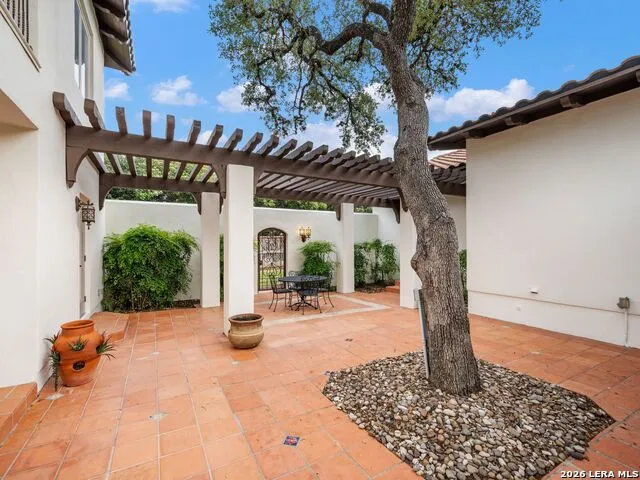 222 Farne Castle Shavano Park, TX 78249