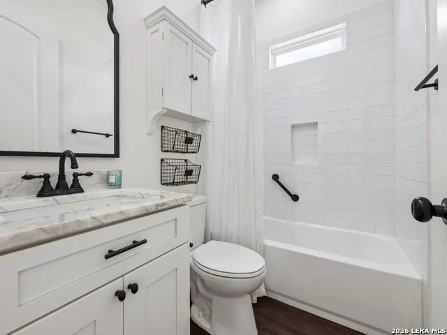 109 Serapia Garza Blanco, TX 78606