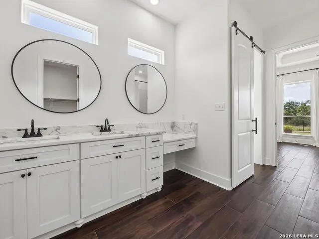 109 Serapia Garza Blanco, TX 78606