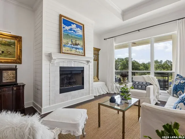109 Serapia Garza Blanco, TX 78606