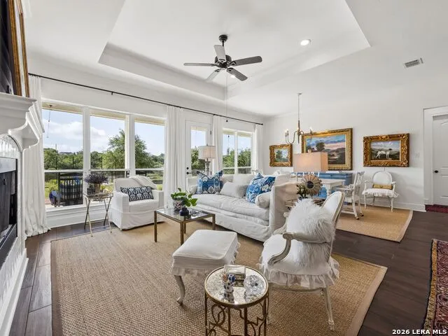 109 Serapia Garza Blanco, TX 78606