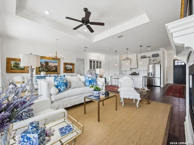 109 Serapia Garza Blanco, TX 78606