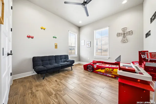 55 LOG CABIN WAY Poteet, TX 78065
