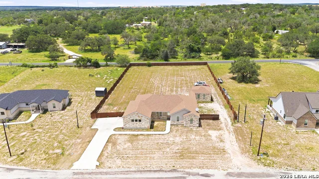 55 LOG CABIN WAY Poteet, TX 78065