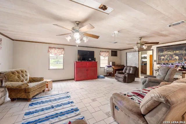 308 Hackberry St Junction, TX 76849