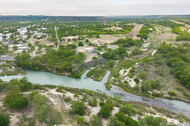 308 Hackberry St Junction, TX 76849