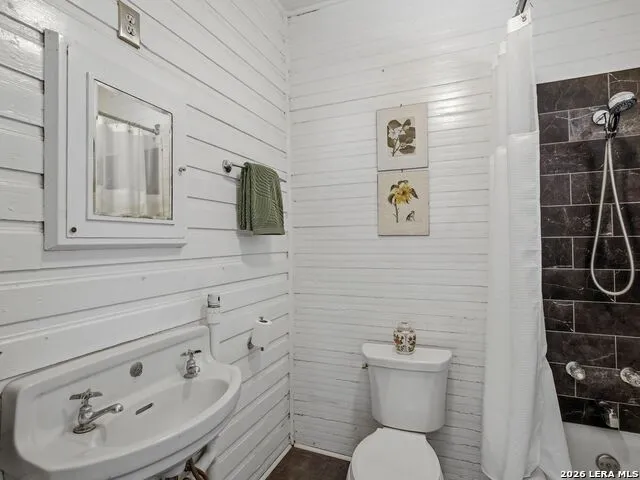 201 E Rische San Antonio, TX 78204