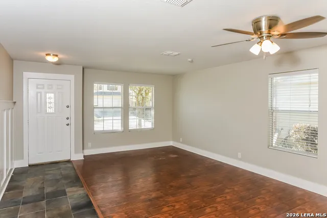 8039 SILVER GRV San Antonio, TX 78254