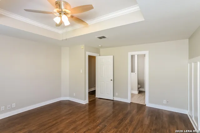 8039 SILVER GRV San Antonio, TX 78254