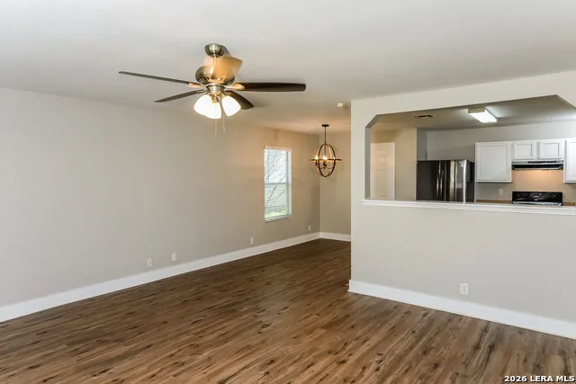 8039 SILVER GRV San Antonio, TX 78254